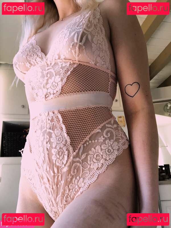 Peach Necctar / Peach.necctar / https: / peachnecctar Onlyfans Photo Gallery 