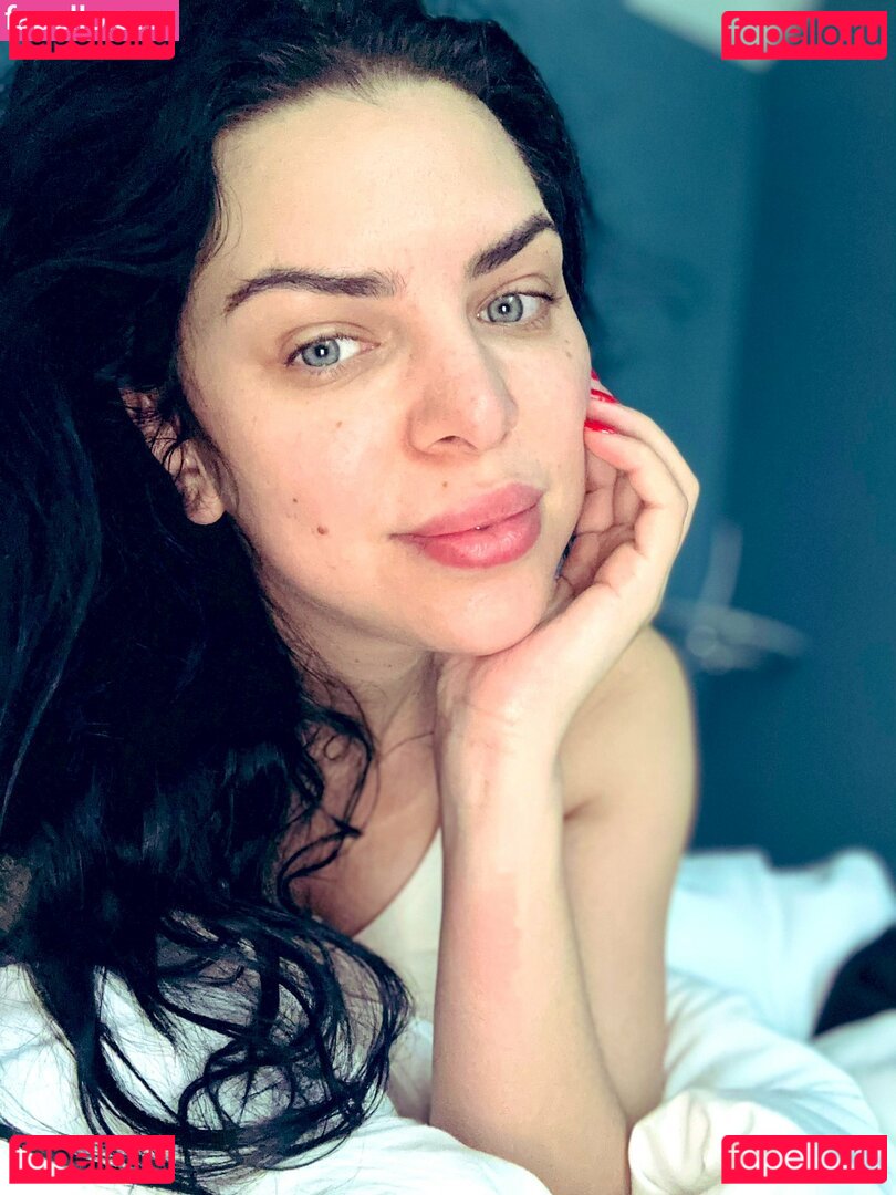 Kira Queen / https: / kiraqueen / queenkiraxo Onlyfans Photo Gallery 