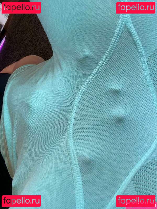 Kira Queen / https: / kiraqueen / queenkiraxo Onlyfans Photo Gallery 