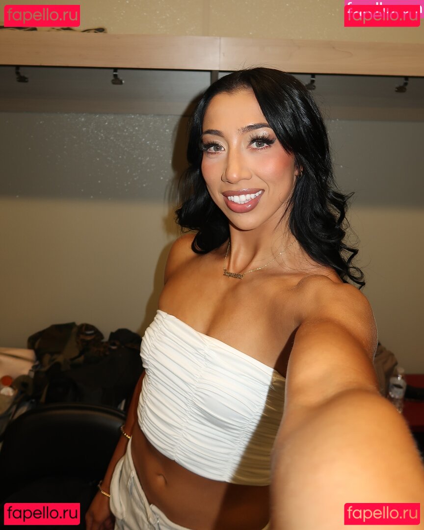Indi Hartwell Nude Onlyfans Photo 6