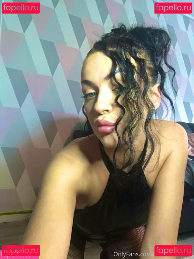 Sophia Snow Nude Onlyfans Photo 24