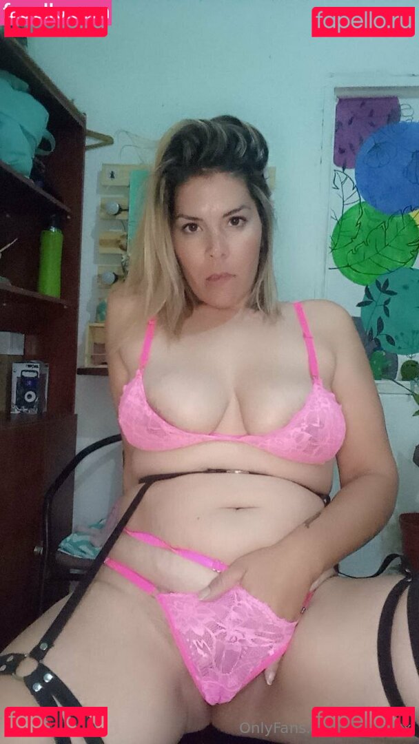 chanitax / chanitax_ Onlyfans Photo Gallery 