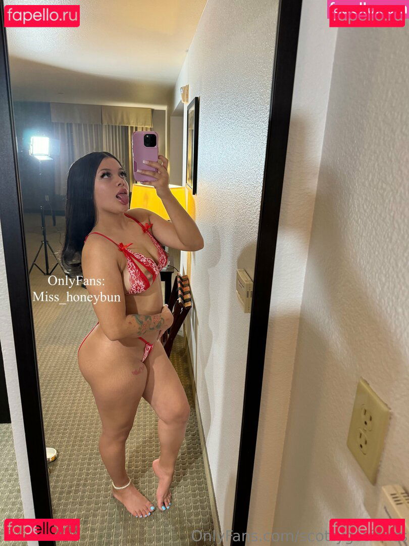 mrscottygotfanss / scottygotfanss Onlyfans Photo Gallery 