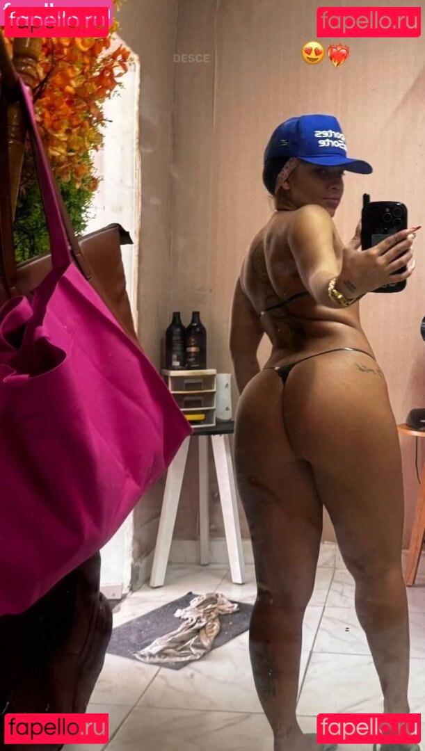 Vitória Kelly / victoriakelly01 / vitoriakelly Onlyfans Photo Gallery 