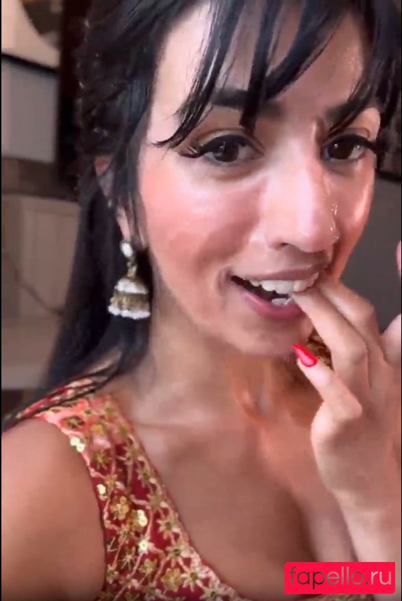 Aaliyah Yue Nude Onlyfans Photo 51