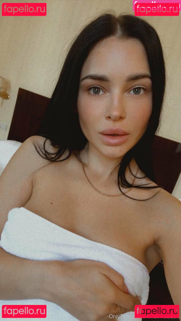 Mila Moore Nude Onlyfans Photo 13