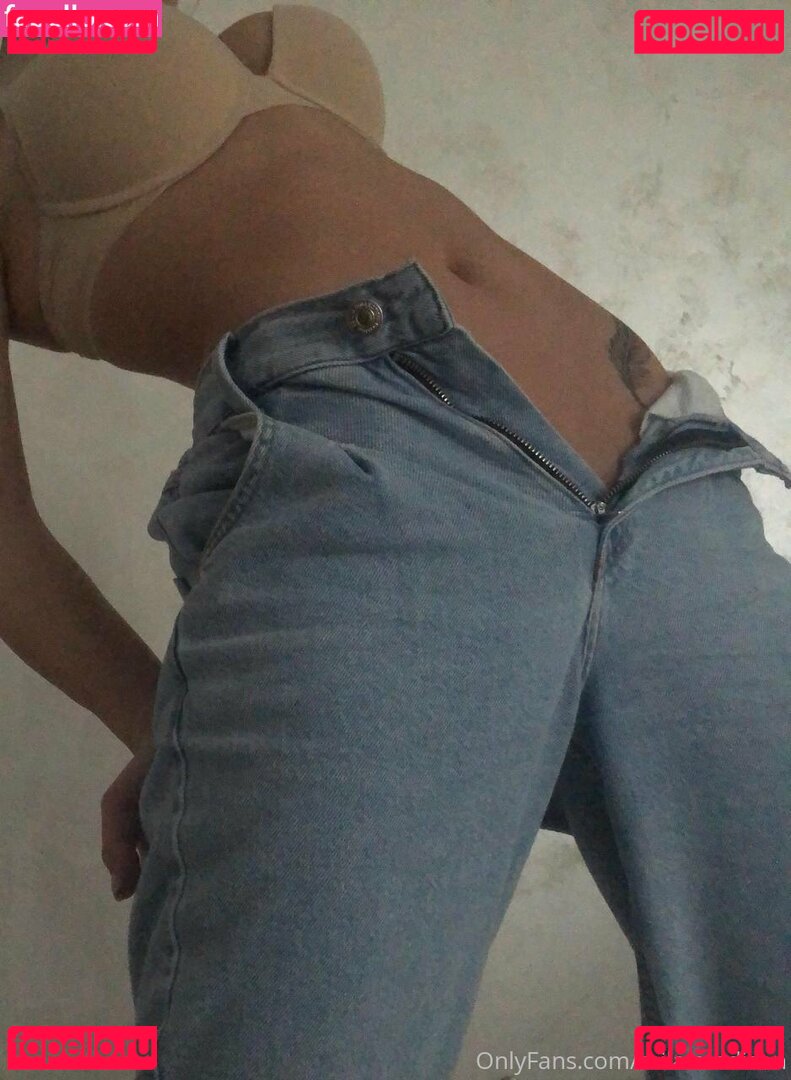 Mila Moore Nude Onlyfans Photo 12