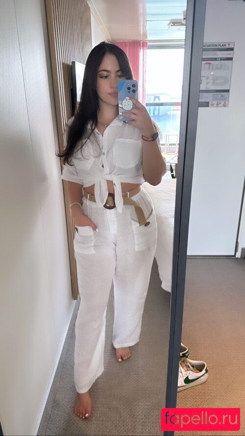 Hilenna Nude Onlyfans Photo 21