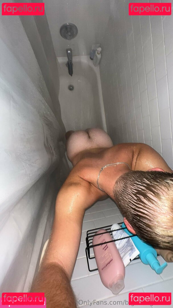 bigcollegehole Nude Onlyfans Photo 16