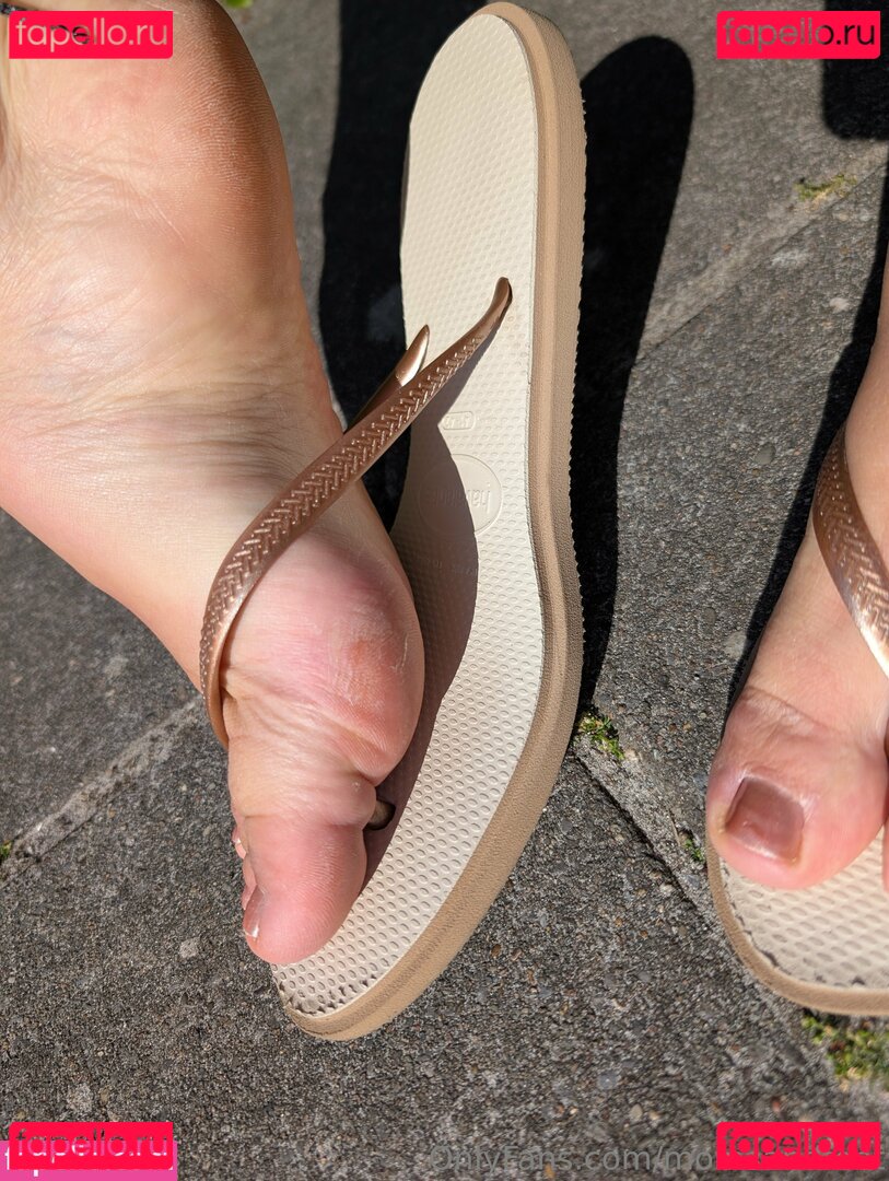 momsandfeet Nude Onlyfans Photo 6