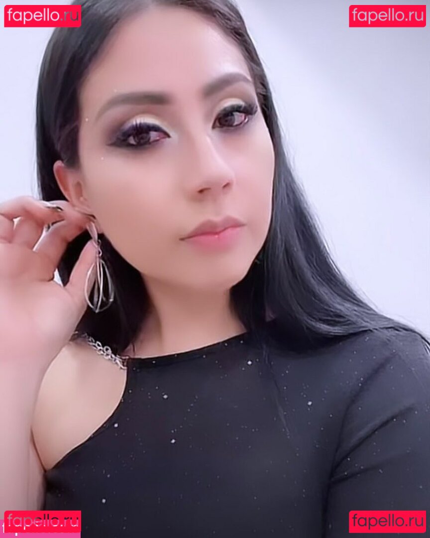 Alejandra Arzate / Alerzt / alerzt3 / alerzt6 / escorpioncita3 Onlyfans Photo Gallery 