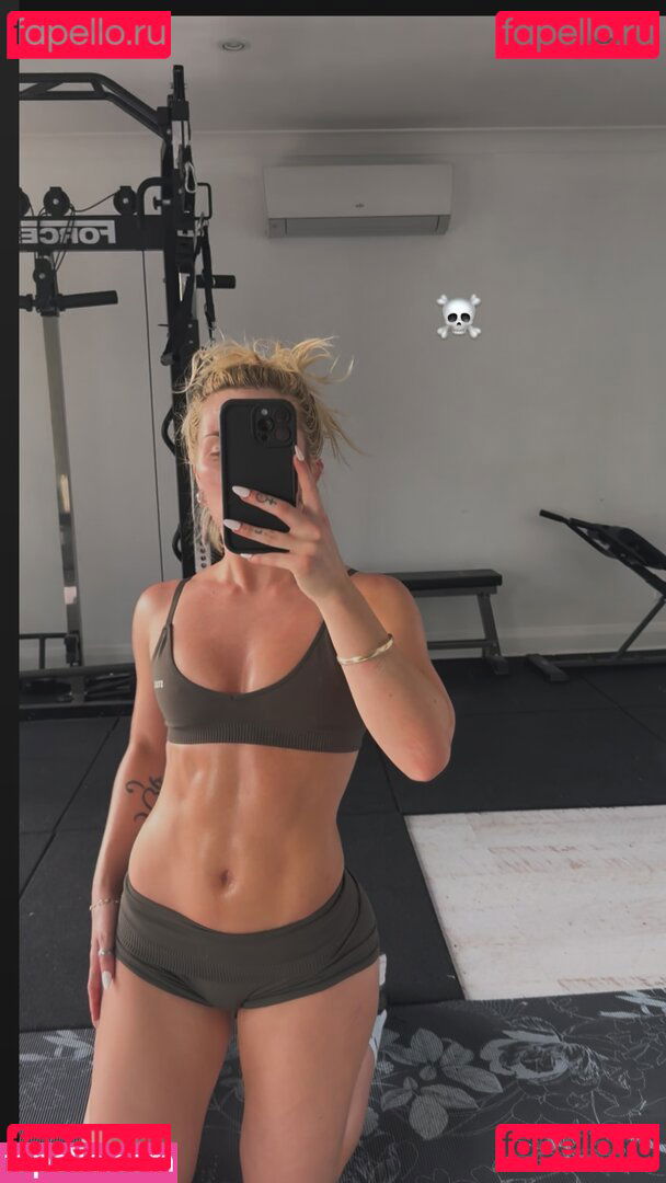 Chelsea Pearce / chelseampearce / whitegirlfiles Onlyfans Photo Gallery 