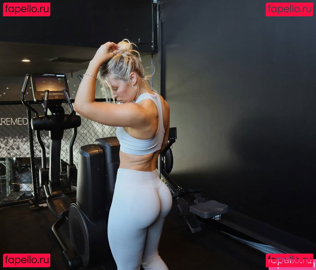 Chelsea Pearce / chelseampearce / whitegirlfiles Onlyfans Photo Gallery 