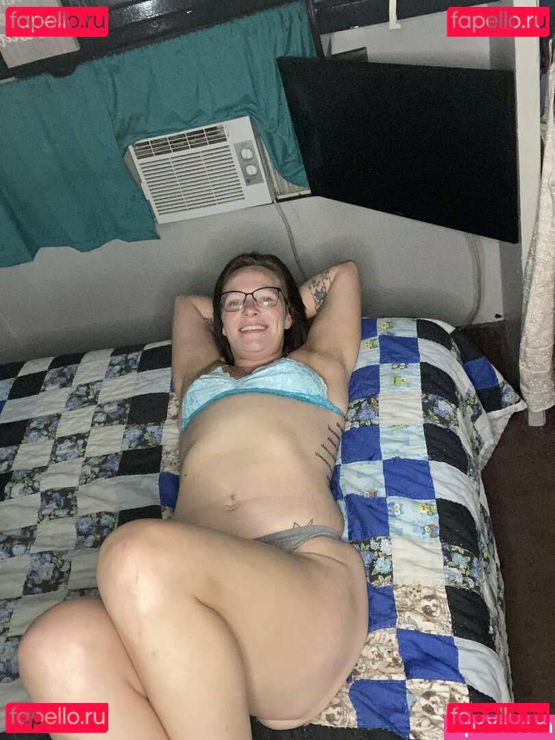 French Amateur Nude Onlyfans Photo 17