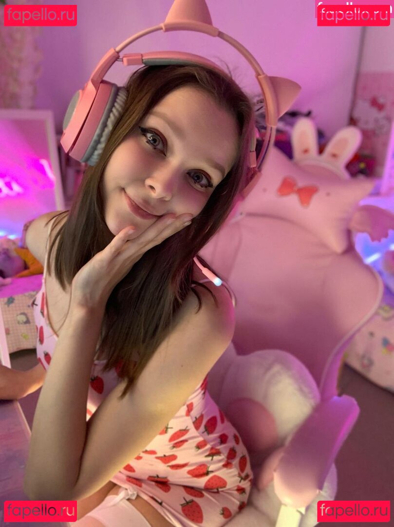 Littlekitty69_paid / littlekitty69 / littlekitty69x Onlyfans Photo Gallery 