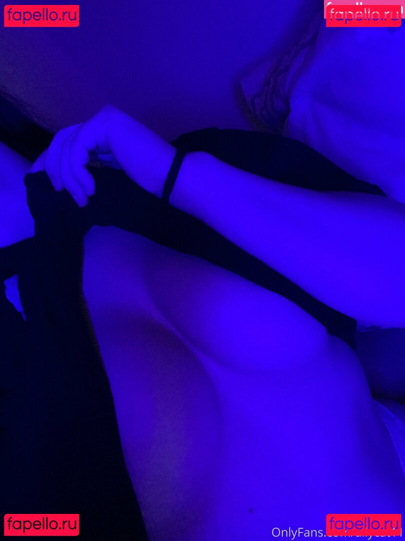 Glitteryfairyy / glitteryfairyyy Onlyfans Photo Gallery 