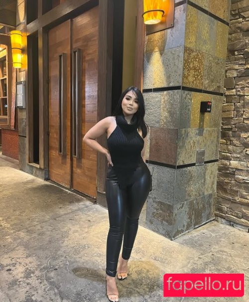 Guzlau25 Nude Onlyfans Photo 4