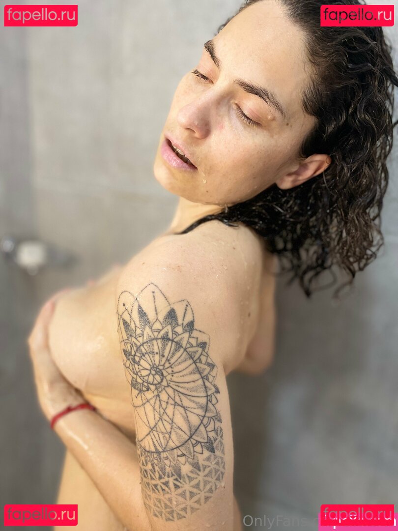 kalu23 / kalukk421 Onlyfans Photo Gallery 