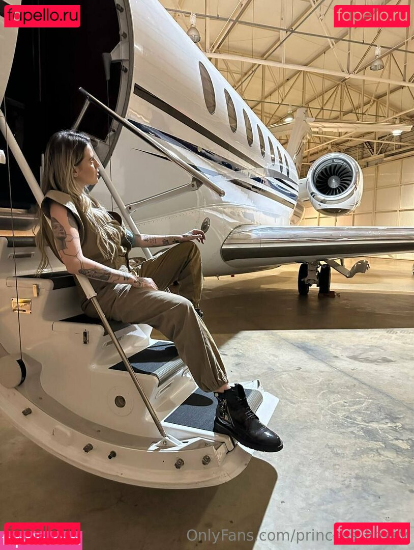 princess_lindsay / princess_linsey Onlyfans Photo Gallery 