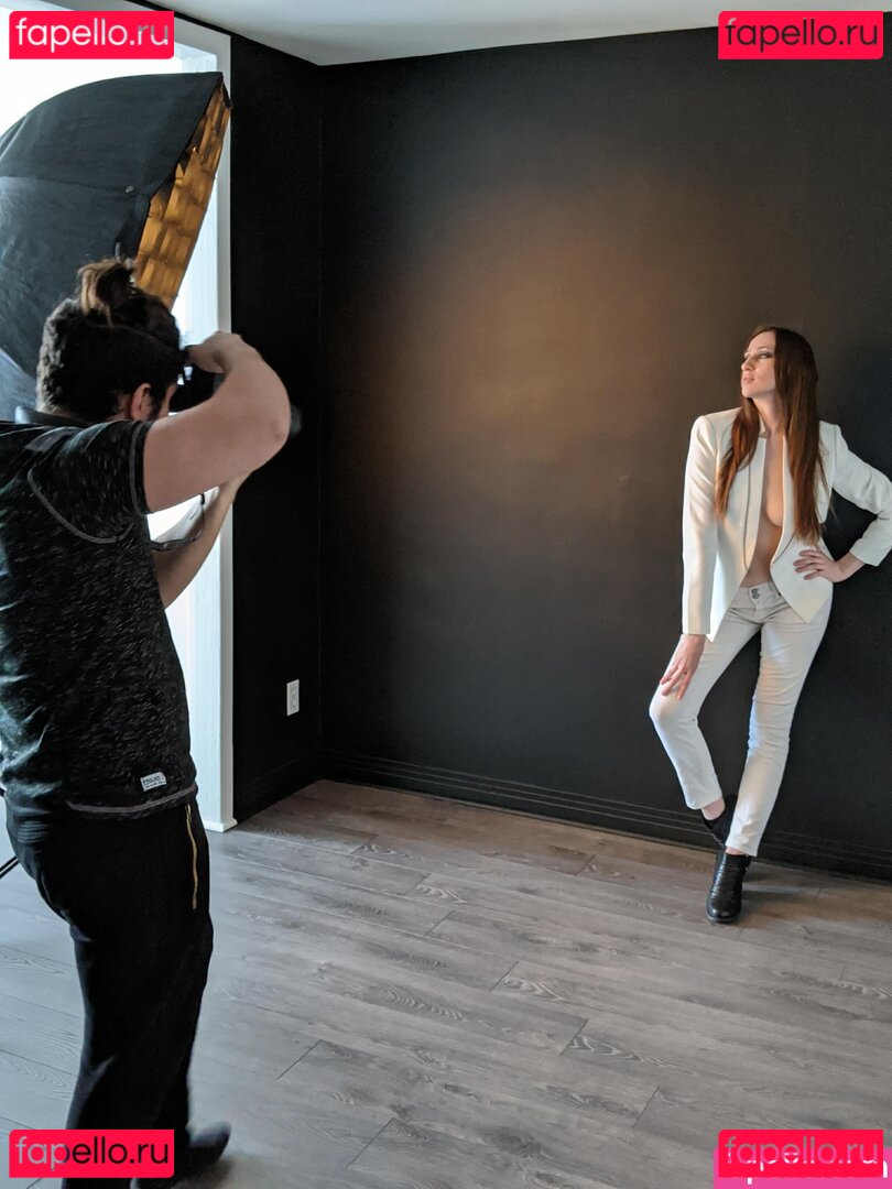 CrystAAHHL / ocrystaahhl Onlyfans Photo Gallery 