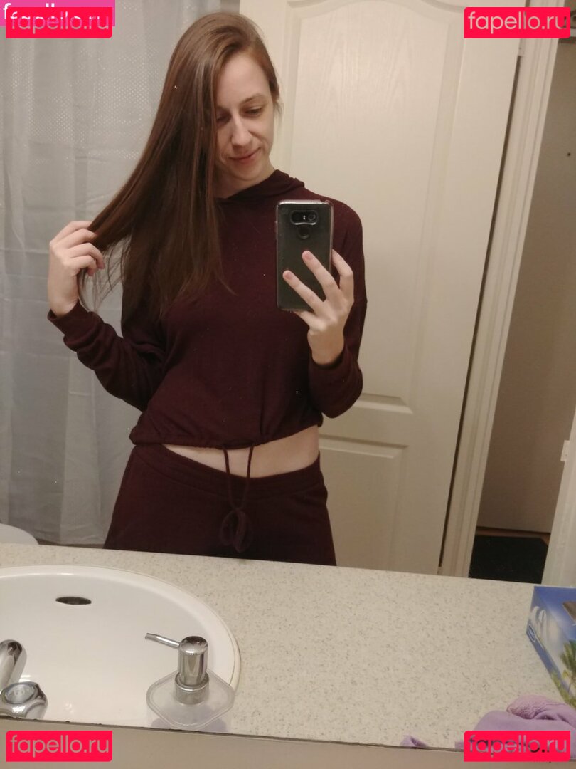 CrystAAHHL / ocrystaahhl Onlyfans Photo Gallery 