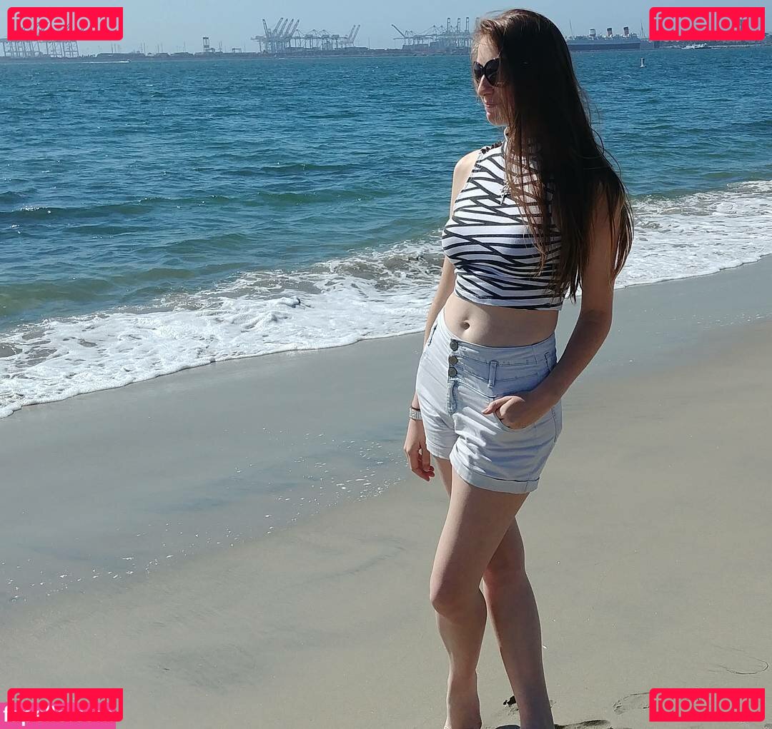 CrystAAHHL / ocrystaahhl Onlyfans Photo Gallery 