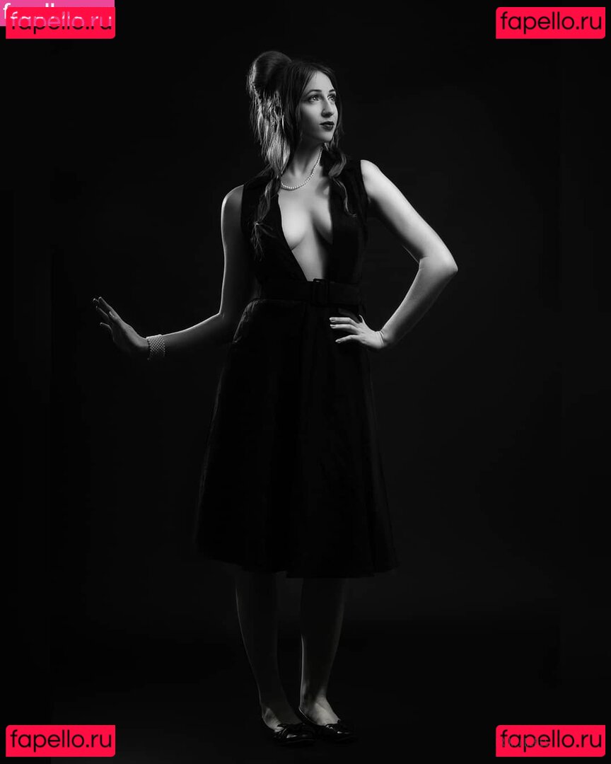 CrystAAHHL / ocrystaahhl Onlyfans Photo Gallery 