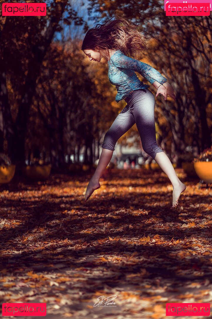 CrystAAHHL / ocrystaahhl Onlyfans Photo Gallery 