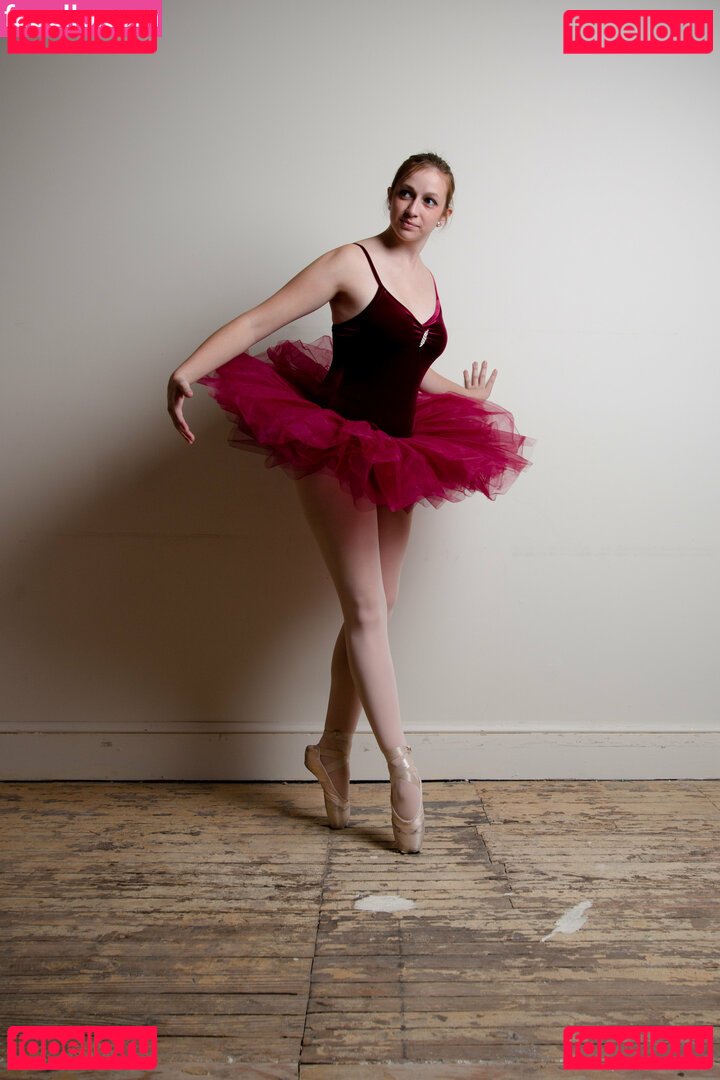 CrystAAHHL / ocrystaahhl Onlyfans Photo Gallery 