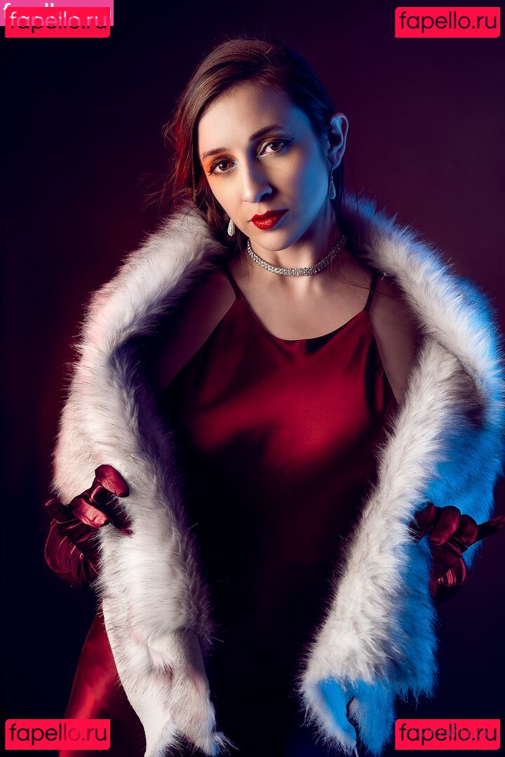 CrystAAHHL / ocrystaahhl Onlyfans Photo Gallery 