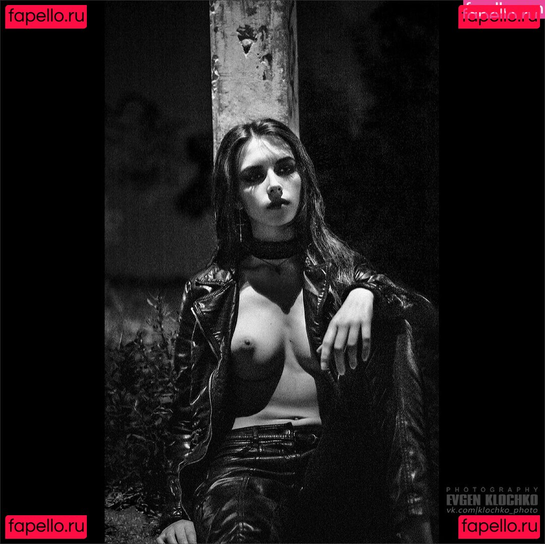 Viki Virgo Nude Onlyfans Photo 29