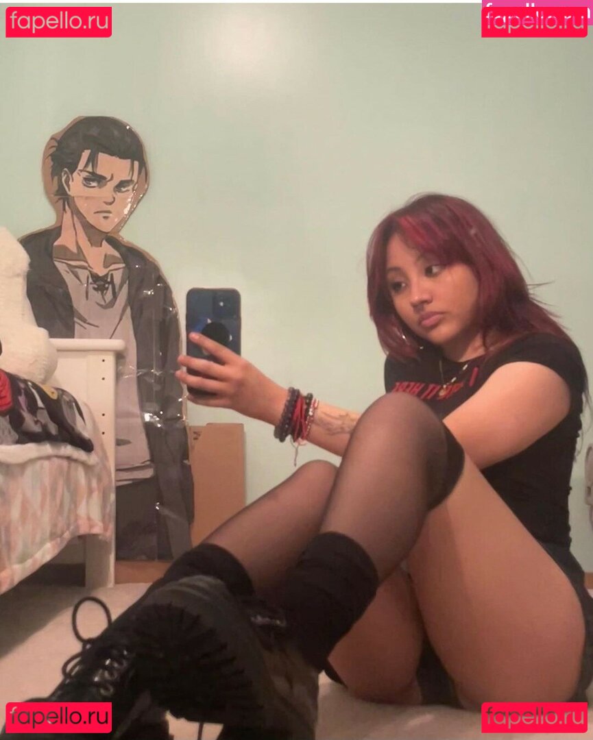 n.nyquil / nomamesnico / nomamesnicole Onlyfans Photo Gallery 