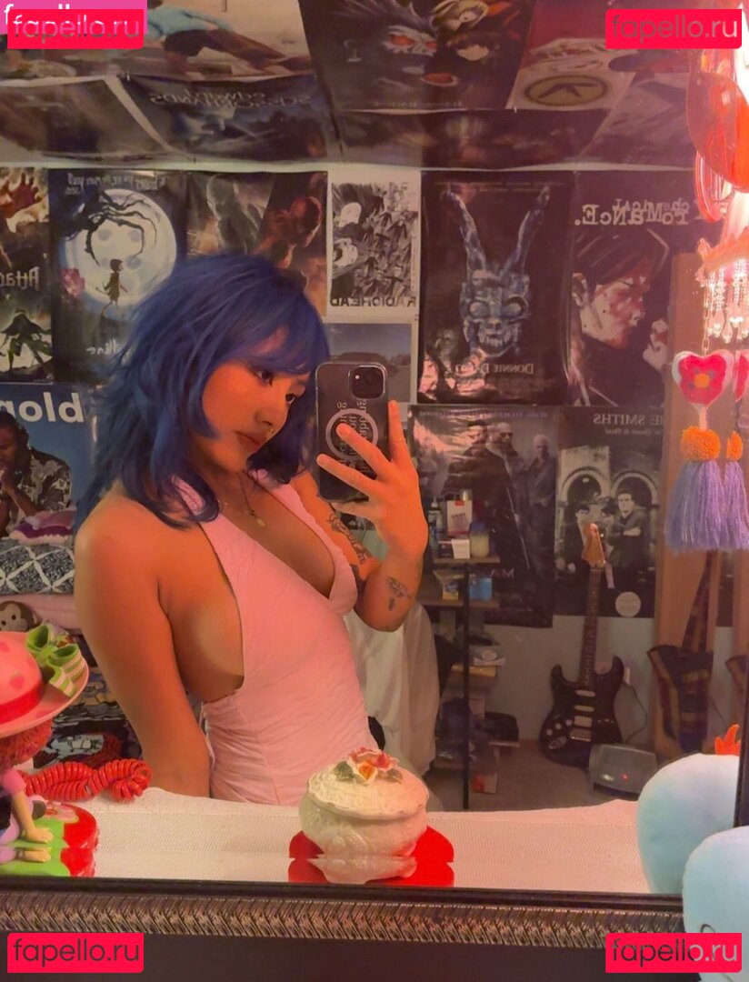 n.nyquil Nude Onlyfans Photo 4