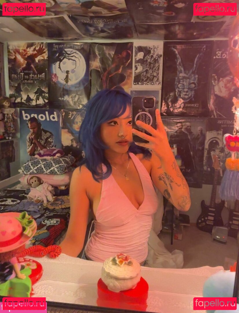 n.nyquil Nude Onlyfans Photo 3