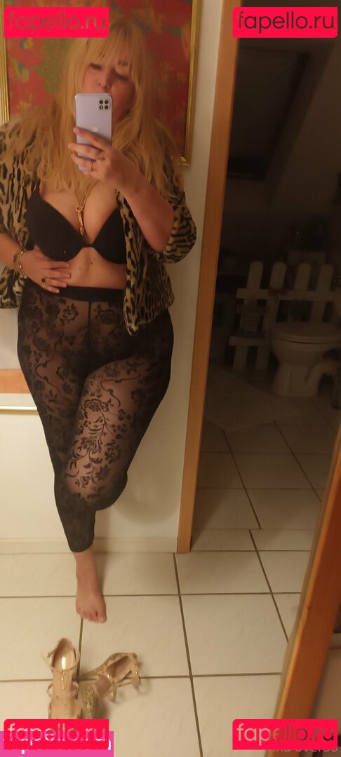 Tina Nude Onlyfans Photo 4