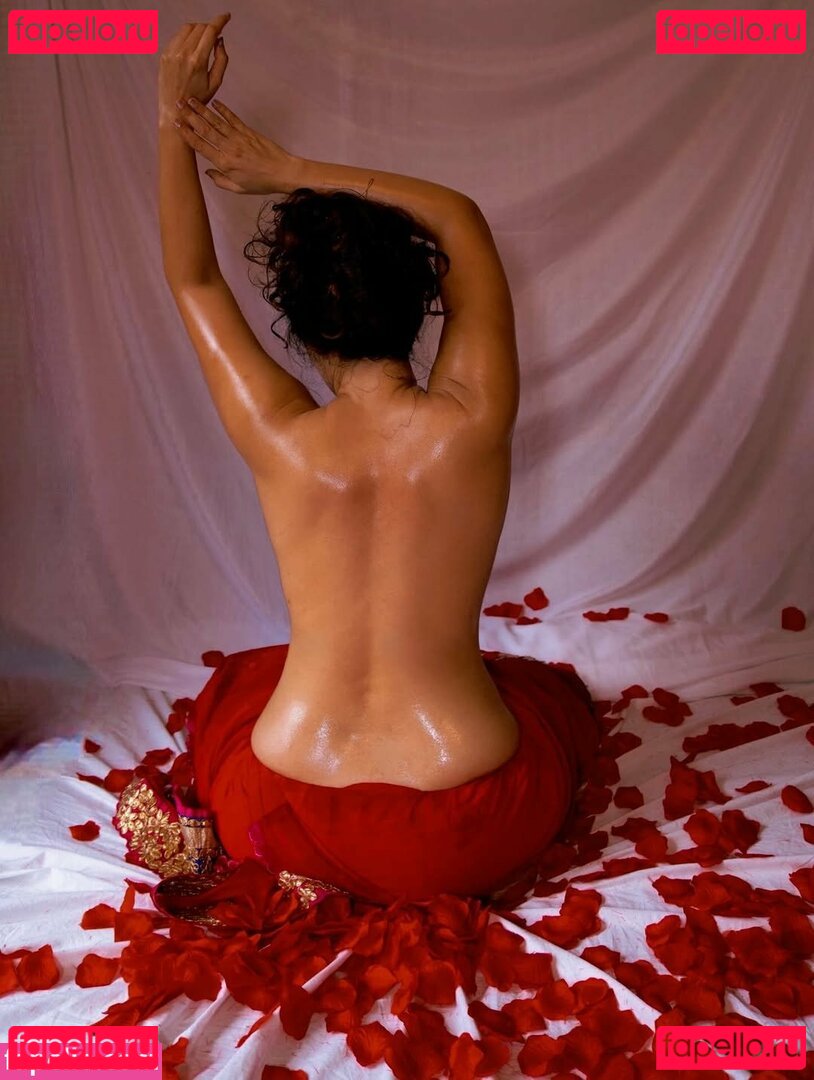 Megha Shukla Nude Onlyfans Photo 14
