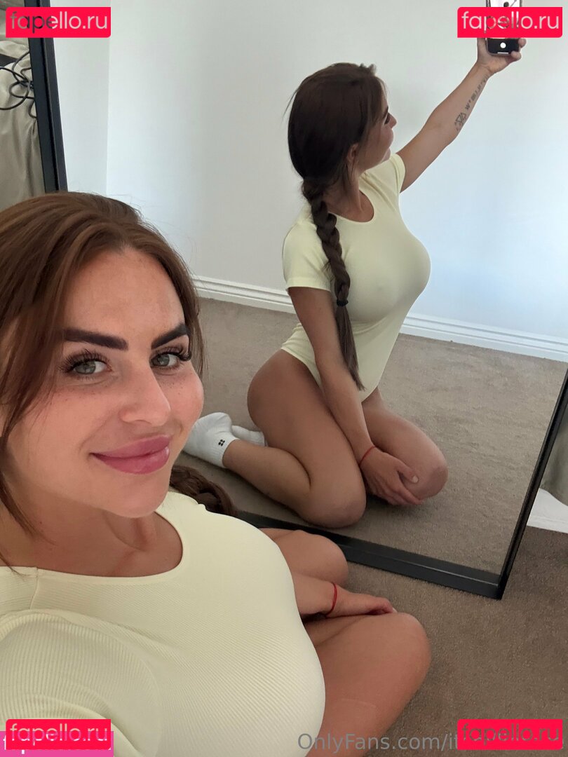 Cleo Grange Nude Onlyfans Photo 9