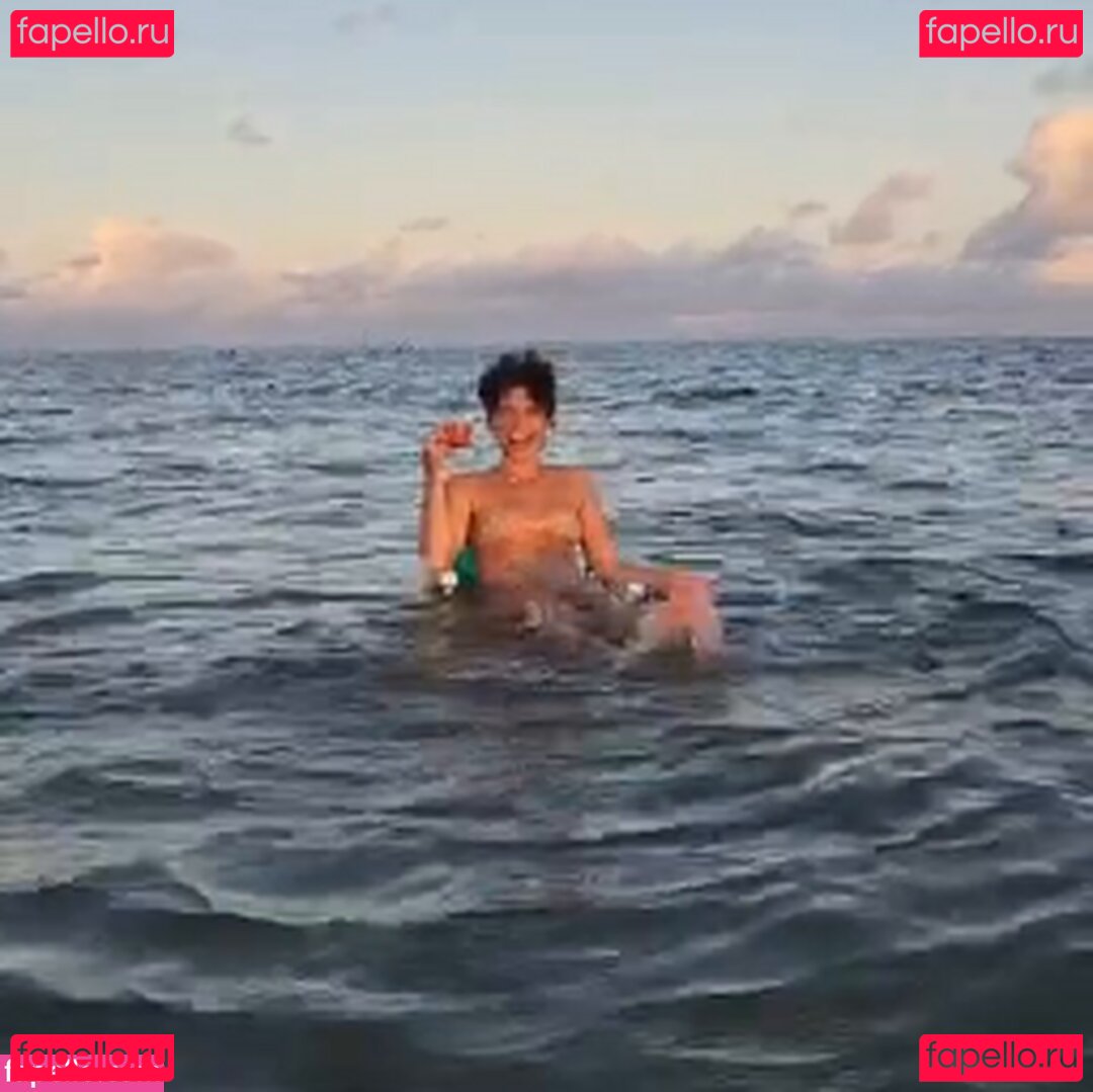 Bruna Linzmeyer / brunalinzmeyer Onlyfans Photo Gallery 