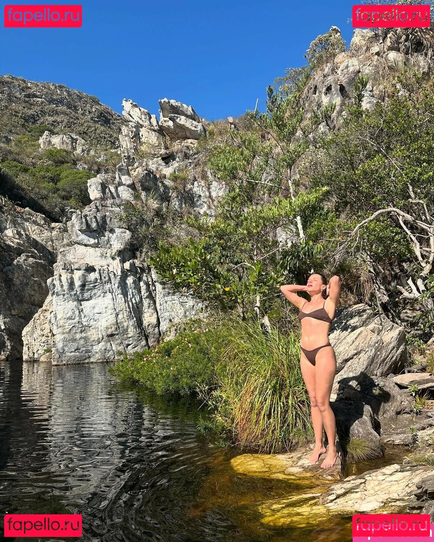 Bruna Linzmeyer / brunalinzmeyer Onlyfans Photo Gallery 