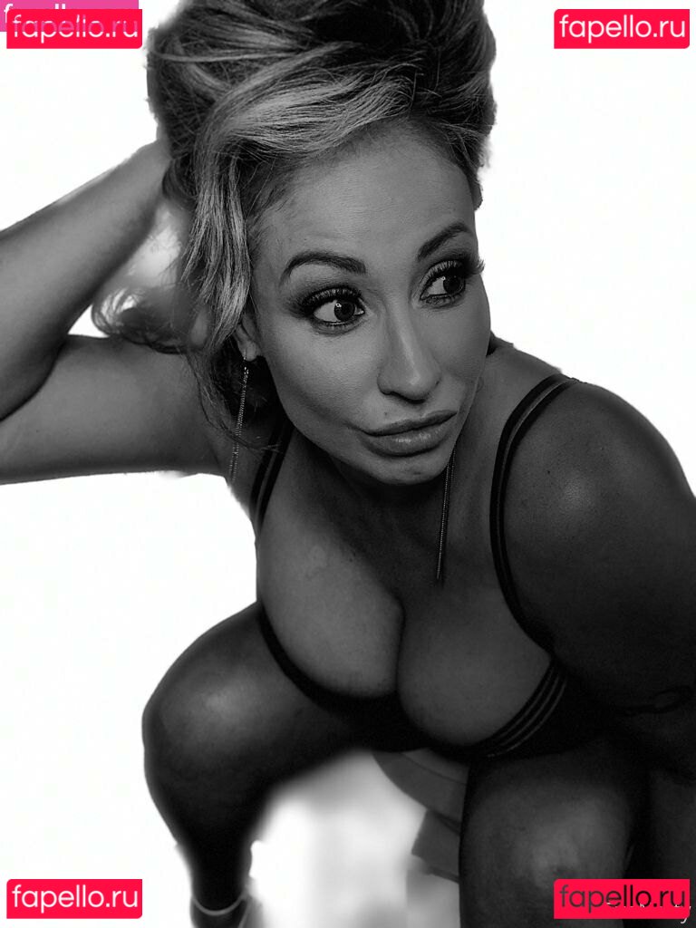 evabnotty / evanotty42 Onlyfans Photo Gallery 