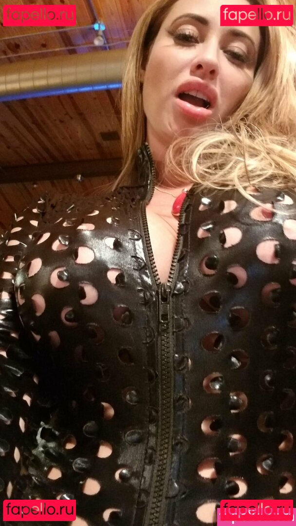 evabnotty / evanotty42 Onlyfans Photo Gallery 