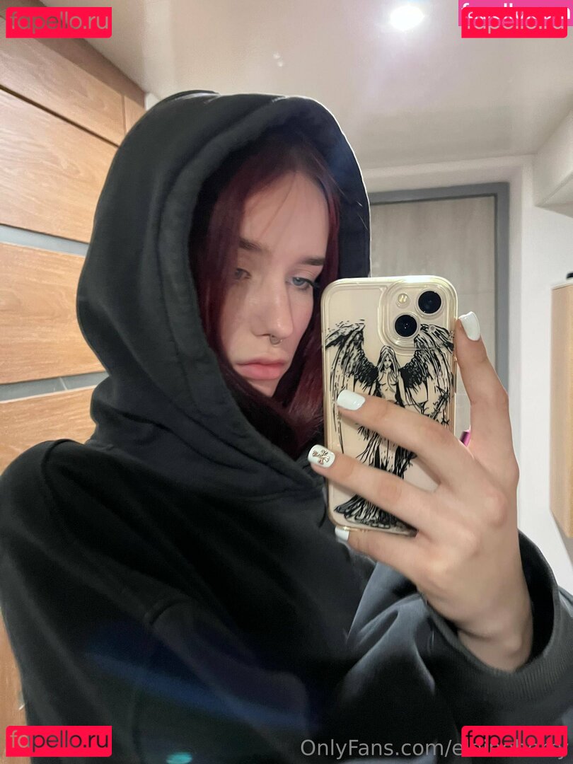 elaineberry / officialelaineee / pearl_horizon Onlyfans Photo Gallery 