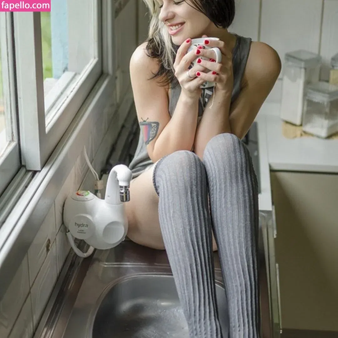 Nathi Suicide Onlyfans Photo Gallery 