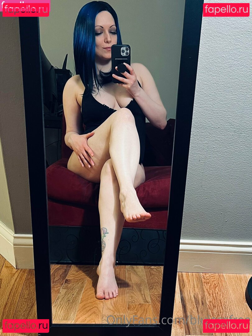 blujessfree / blunesis Onlyfans Photo Gallery 
