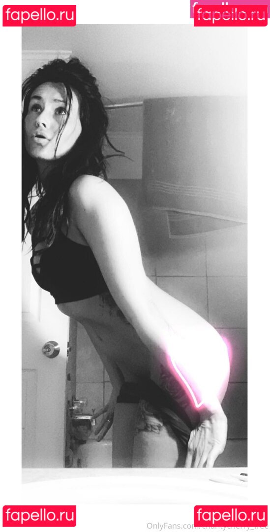 charitycherry_free / chaseelynnx Onlyfans Photo Gallery 
