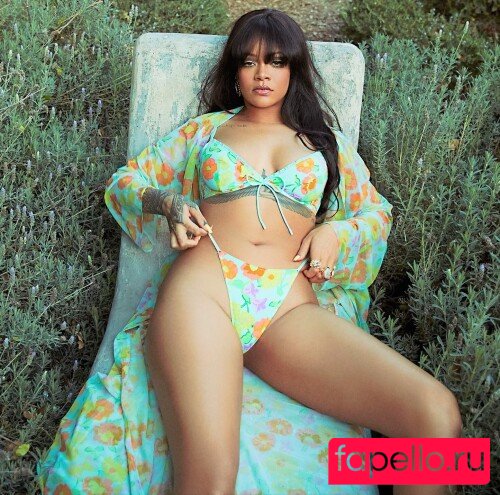 badgalriri Nude Onlyfans Photo 38