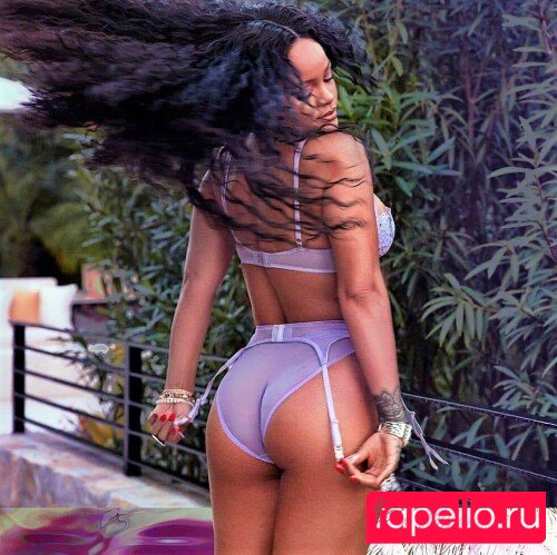 badgalriri Nude Onlyfans Photo 30
