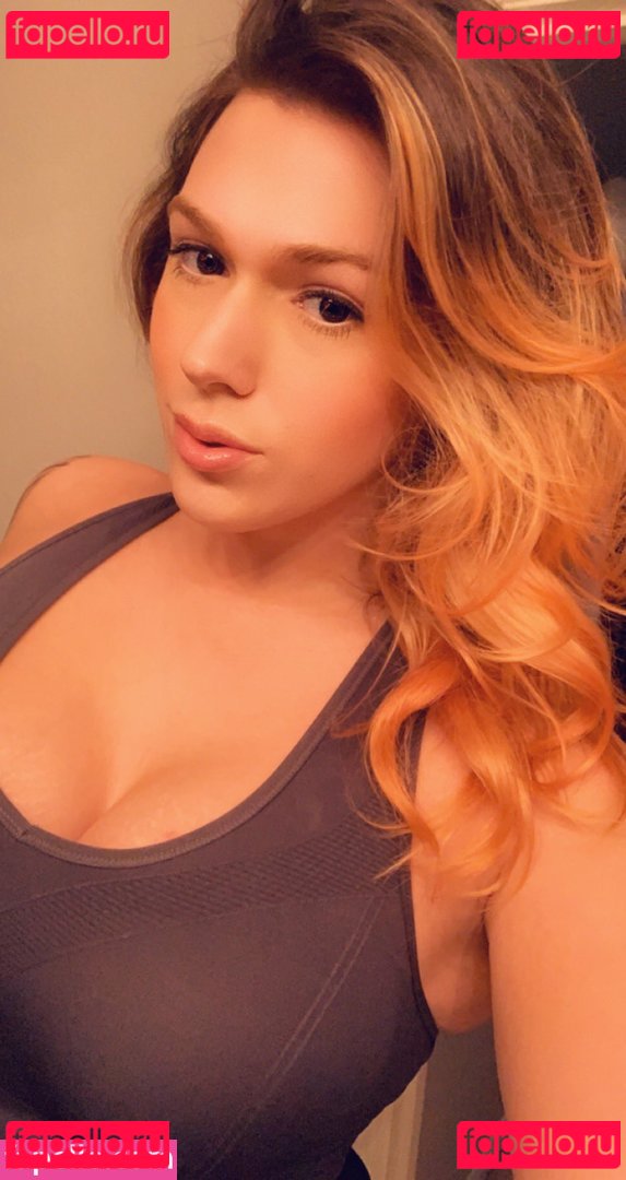 Aspen Brooks / AspenBOfficial / aspenbrooks / aspenbrooksxoxo Onlyfans Photo Gallery 