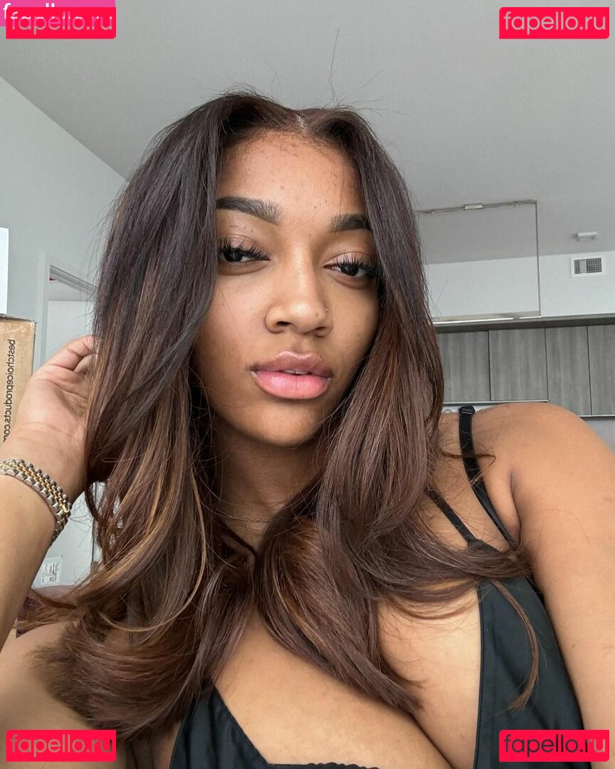Angel Reese Nude Onlyfans Photo 17