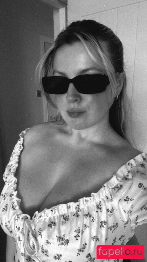 Shannon Ross Nude Onlyfans Photo 15